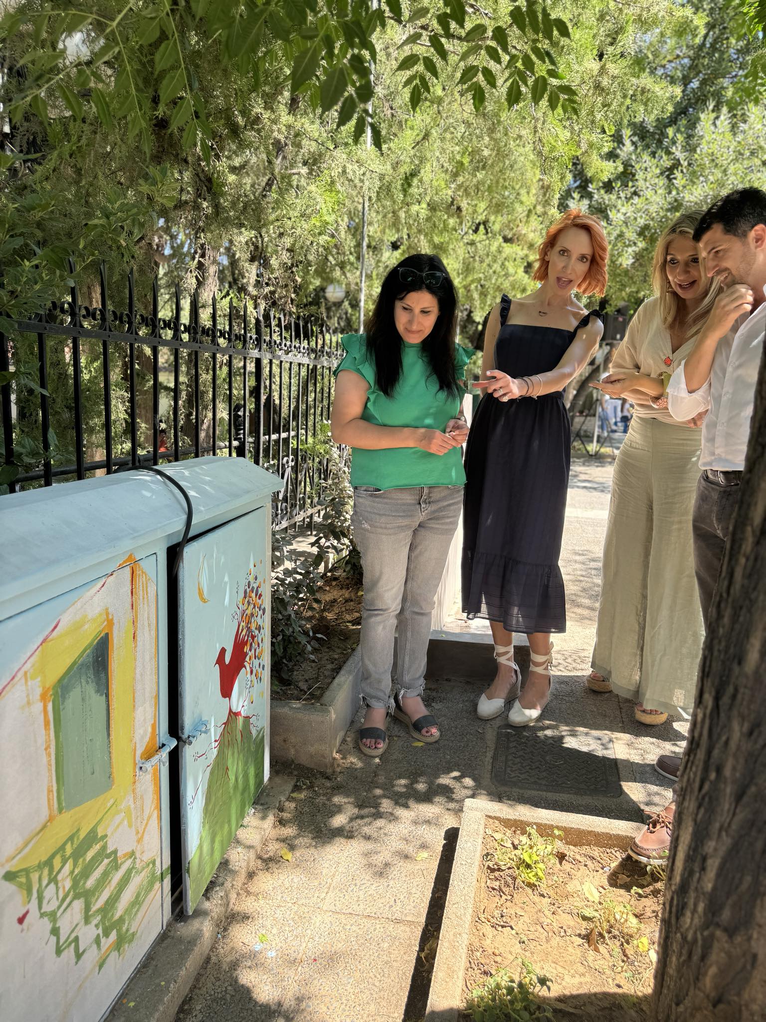 Εικαστική δράση φιλοτέχνησης αστικού εξοπλισμού στο κέντρο της Κηφισιάς